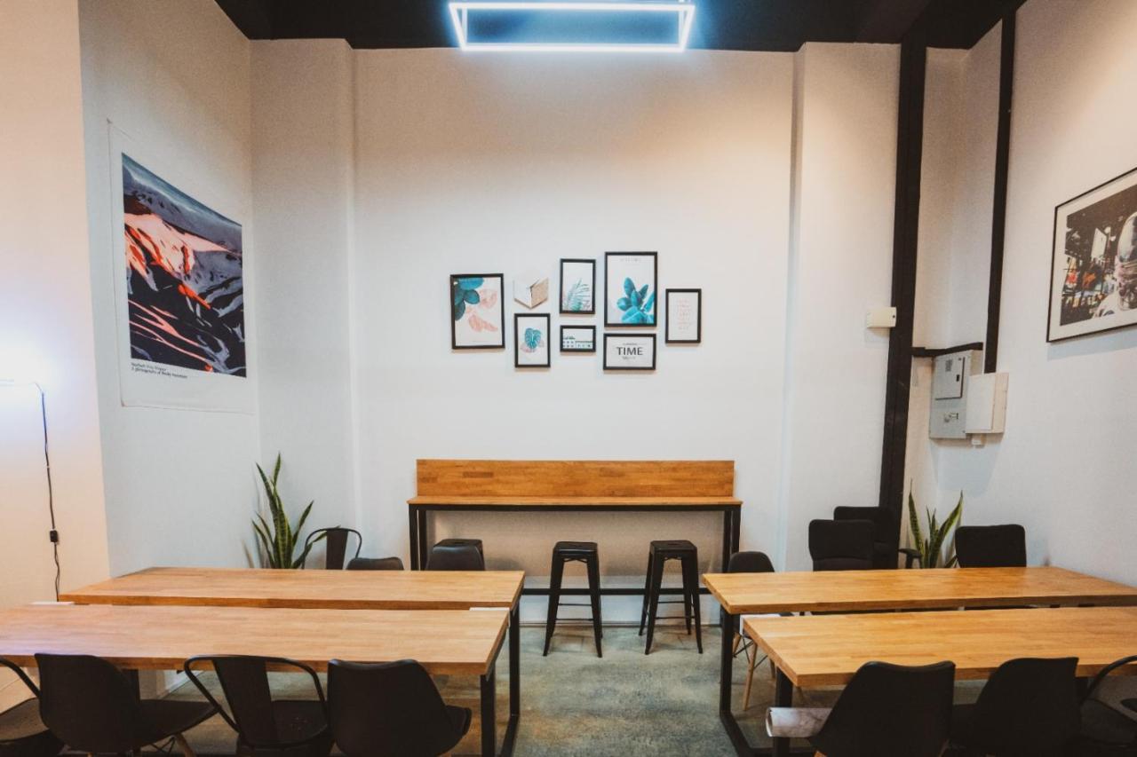 Hashtag.Capsule.Hostel Johor Bahru Extérieur photo